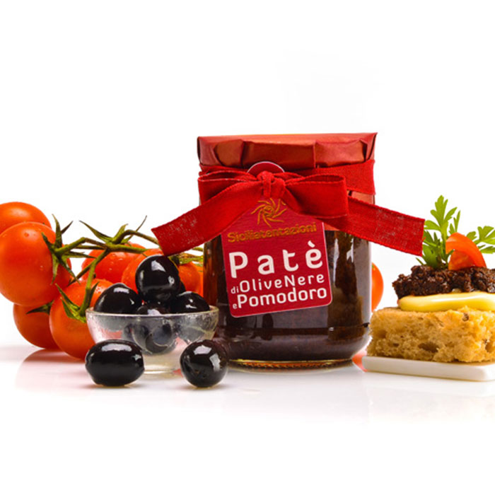 Patè schwarze Oliven & Tomaten "Sicilia Tentazioni" – Oliarte Patè schwarze Oliven & Tomaten "Sicilia Tentazioni" – Oliarte